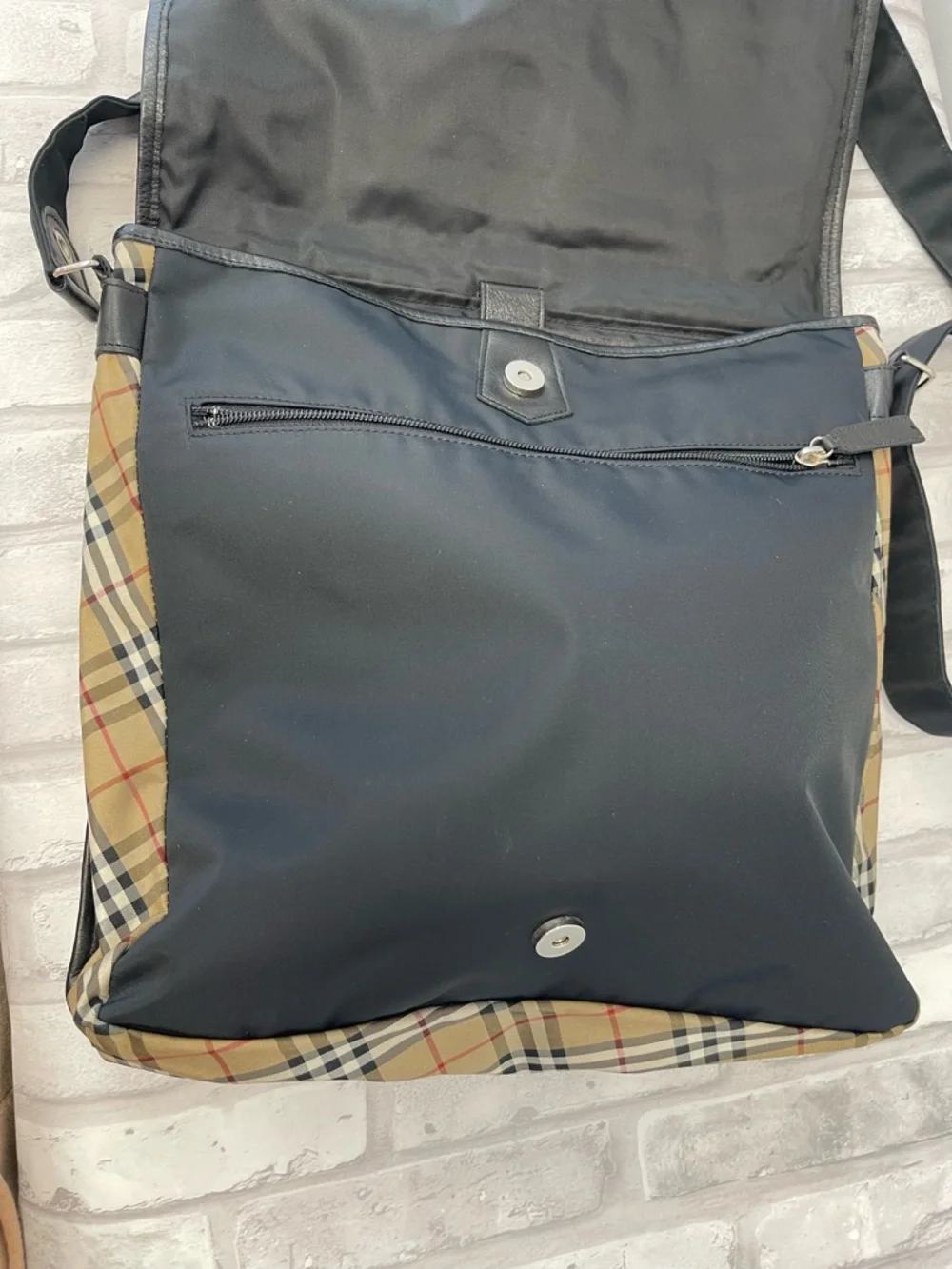 Burberry Vintage Nova Check Nylon/Leather Messenger Bag - Preowned